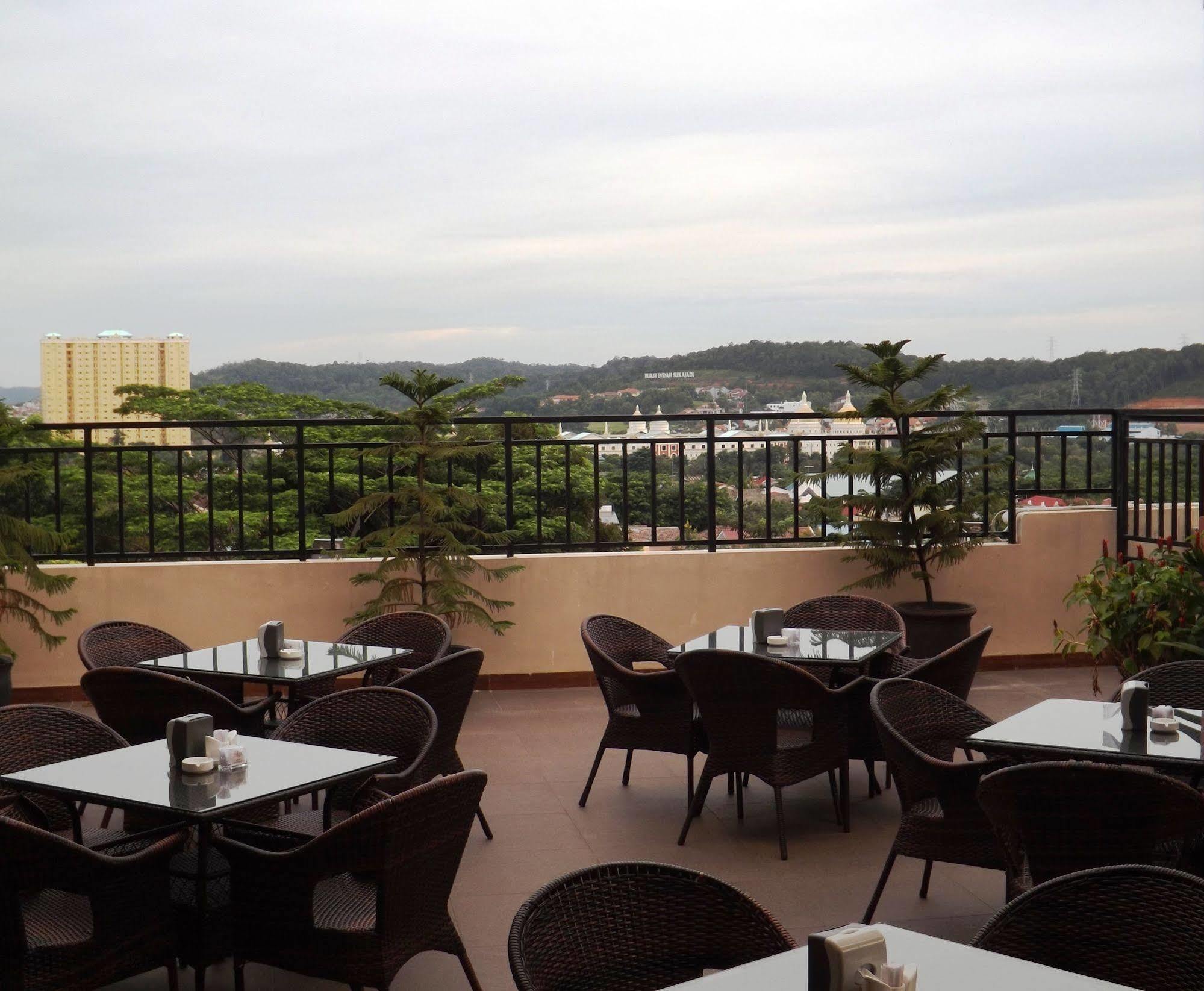 Batam Os Hotel Edukits Fka Venesia Hotel מראה חיצוני תמונה