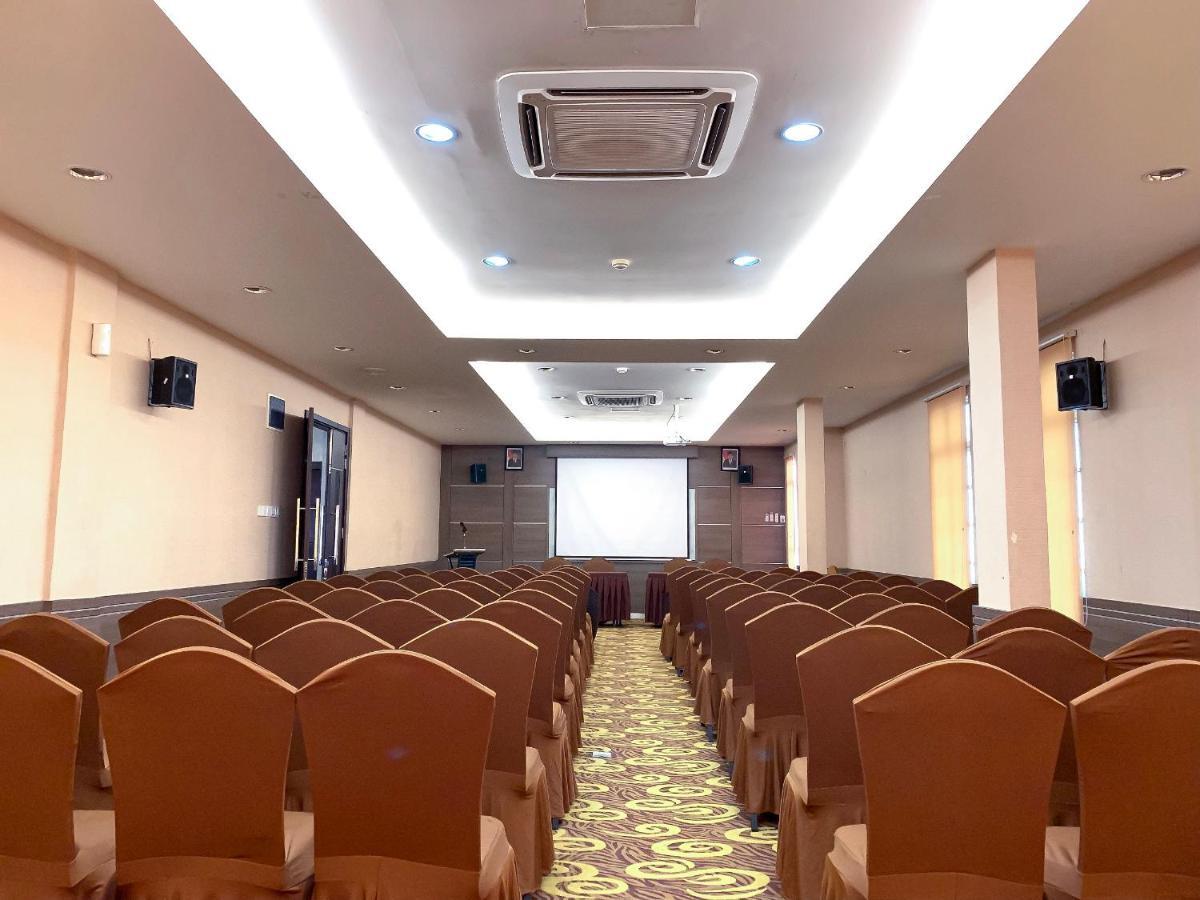 Batam Os Hotel Edukits Fka Venesia Hotel מראה חיצוני תמונה